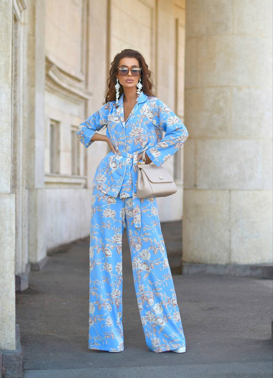A blue pajama-style suit. Art 177