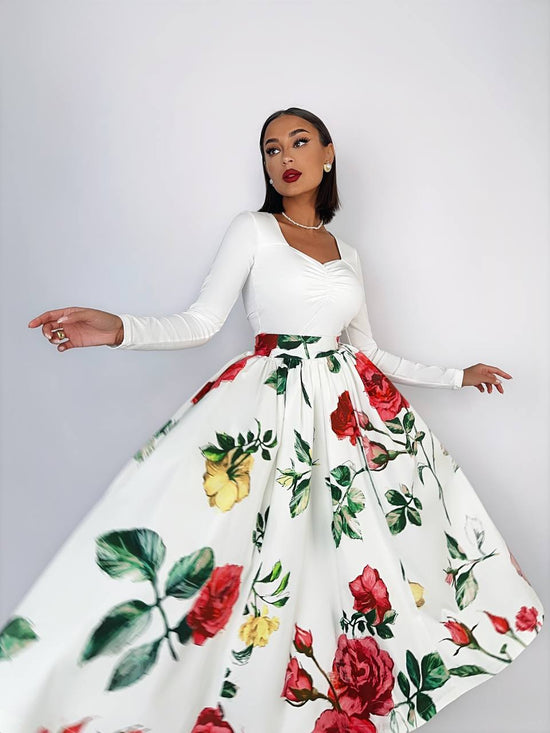 Skirt “Rosemary” White with red roses Art 84