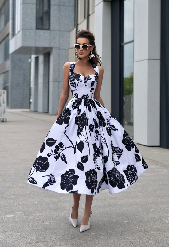 Rosalia's dress "Black roses" Art.246