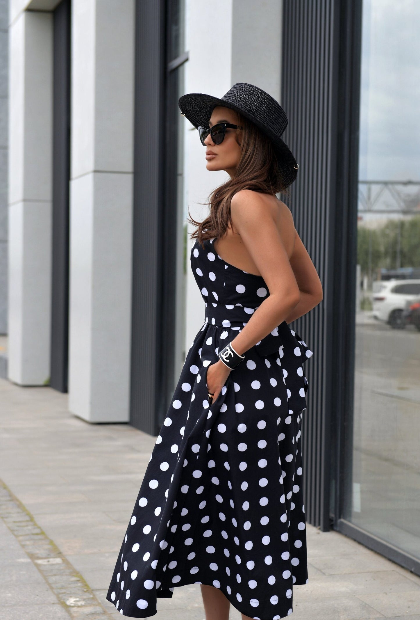 Open-back dress "Pea" Art.243