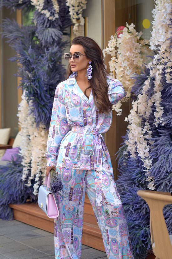 Pajama-style suit. Art 195