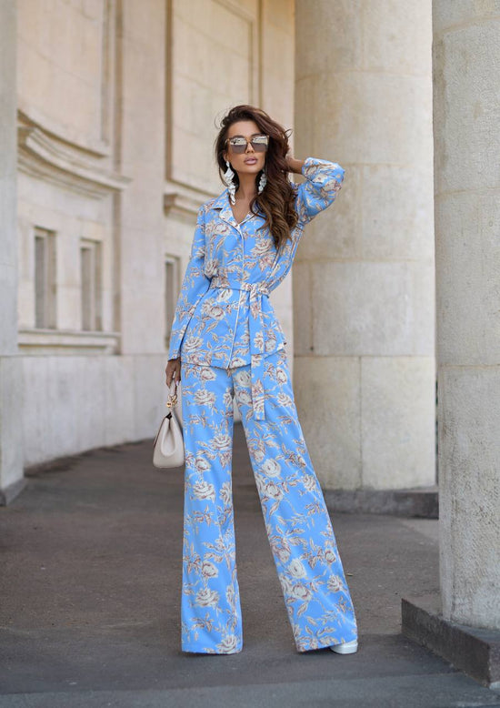 A blue pajama-style suit. Art 177
