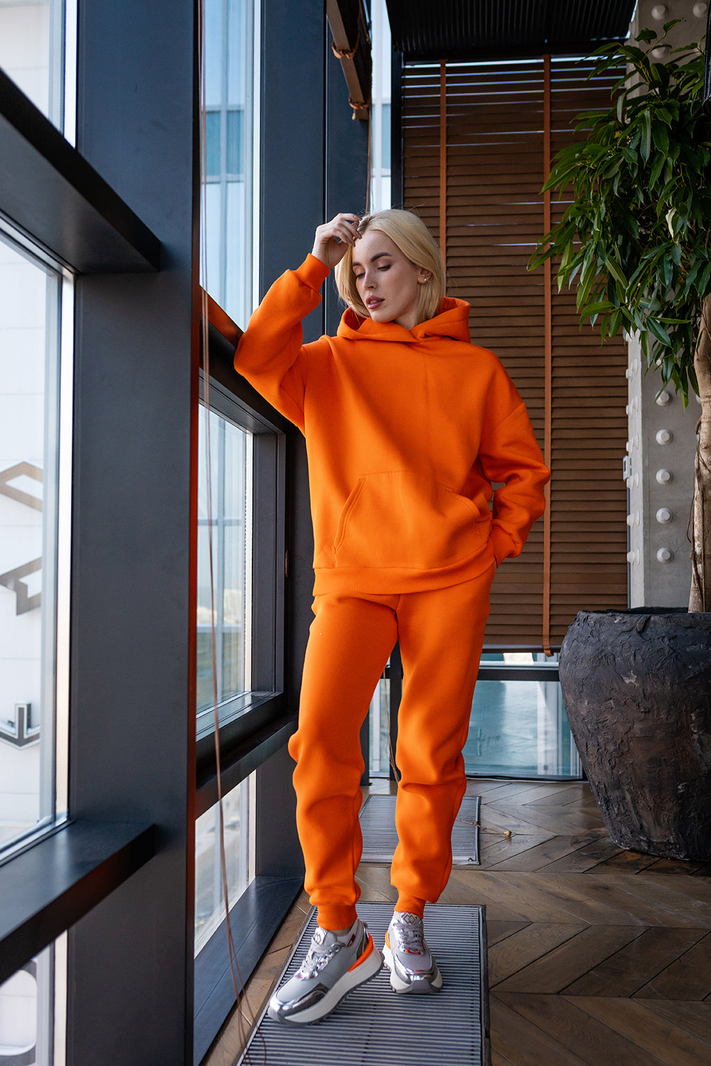 Women's insulated oversized tracksuit made of footer