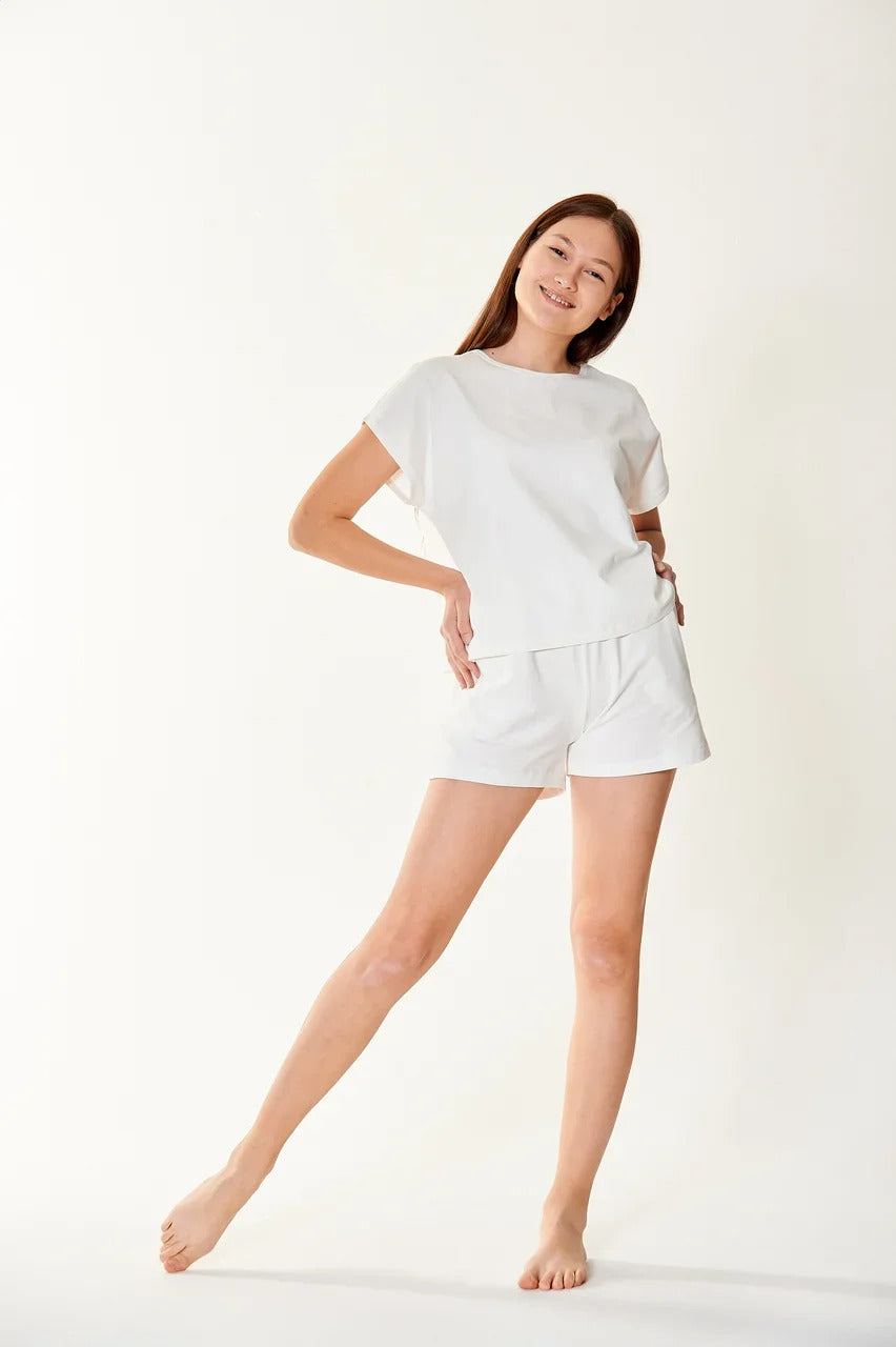 Home set "T-shirt + shorts with pockets"