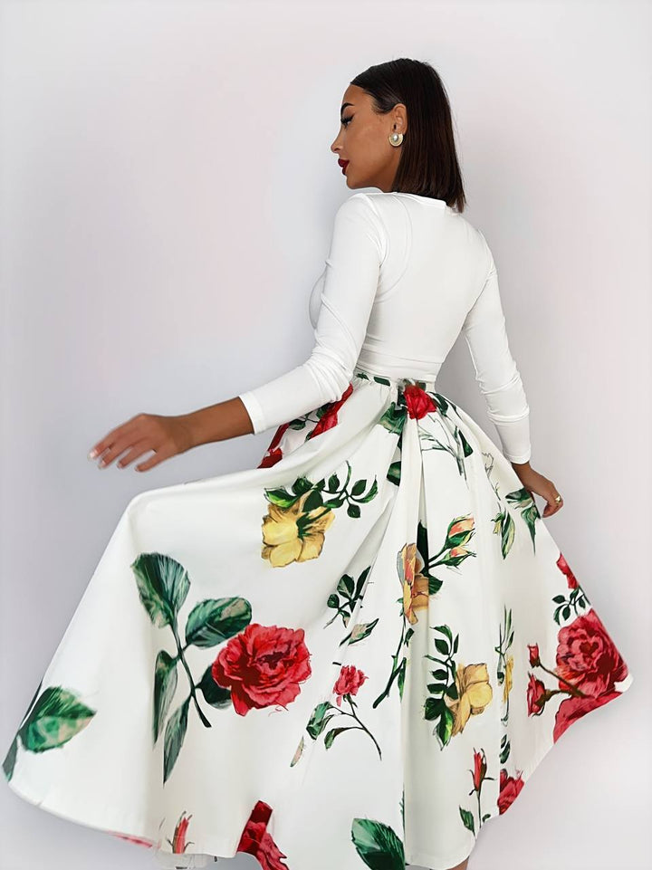 Long sleeve with cutout on the chest. White. Art 157