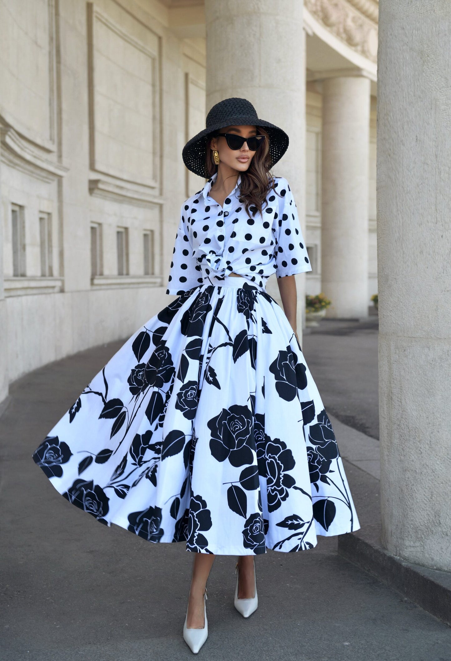 "Rosemary" white skirt with "Black roses" Art.241