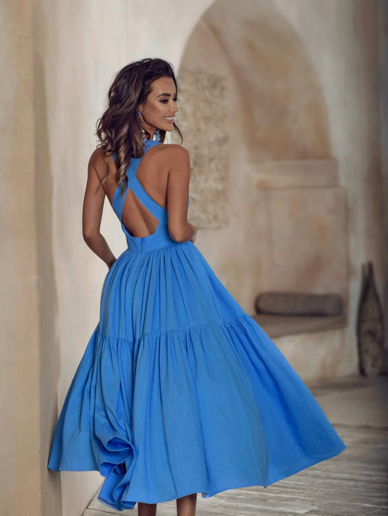 Summer dress with an open back. Art 156
