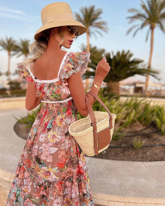 Summer sundress with flounces and lace. Art 122