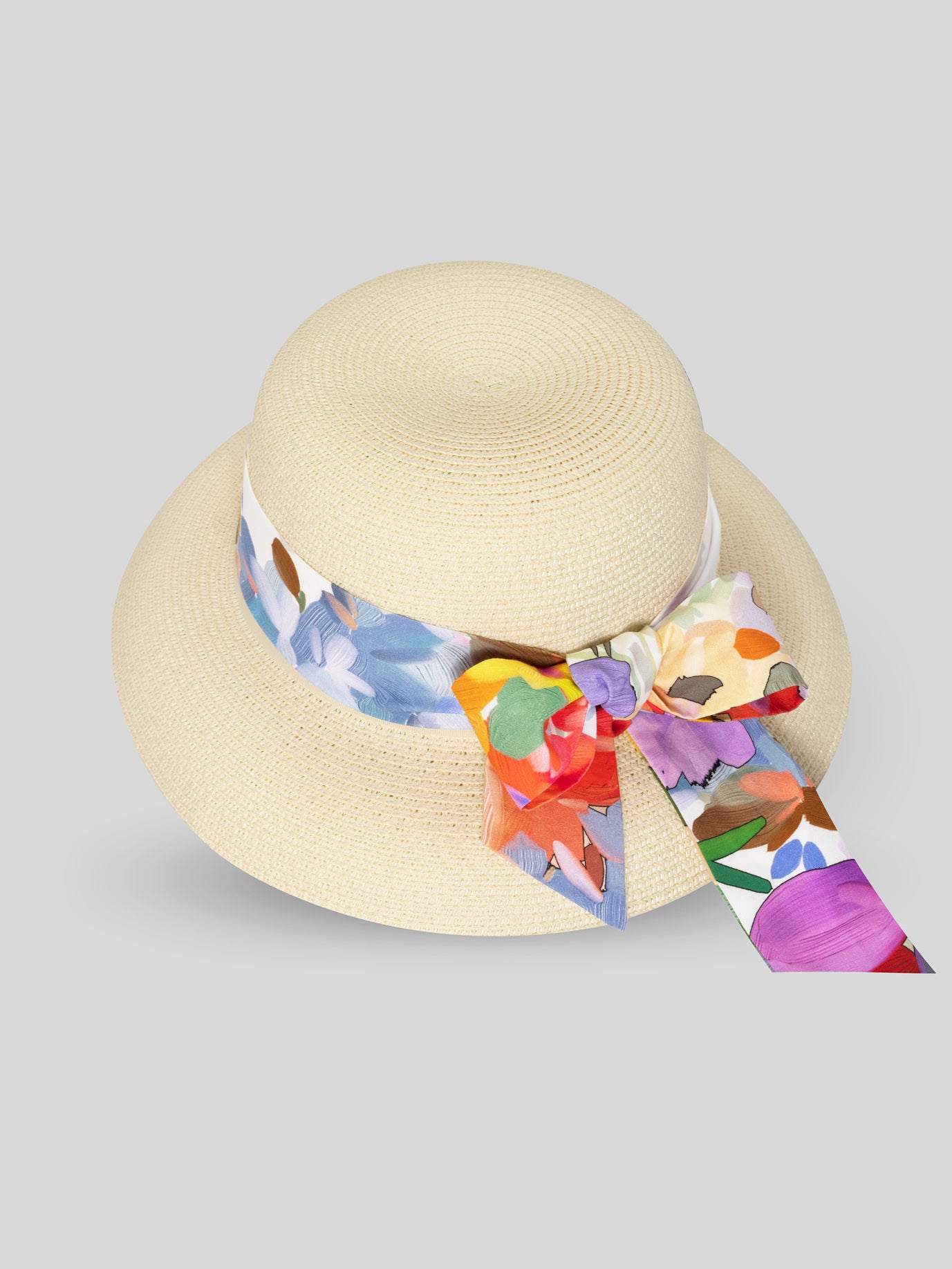 Women's hat. Art 168